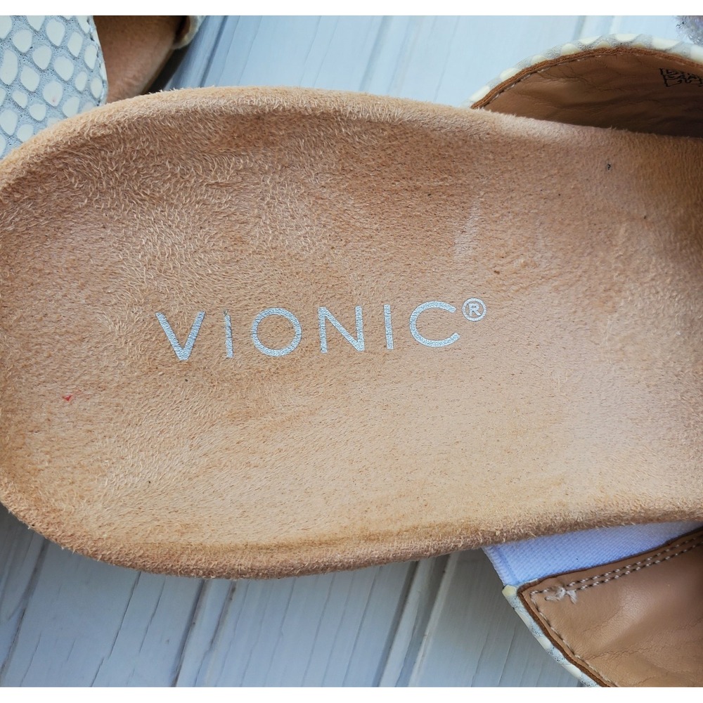 Vionic Women's Hayden Faux White Snakeskin  Sandals Size 10 Wedge Slip On - Picture 7 of 8